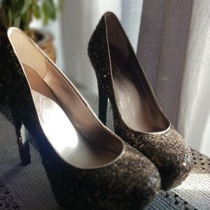 Jessica Simpson Insanely Sparkling And Glittering Gold Platform Sequin Heels